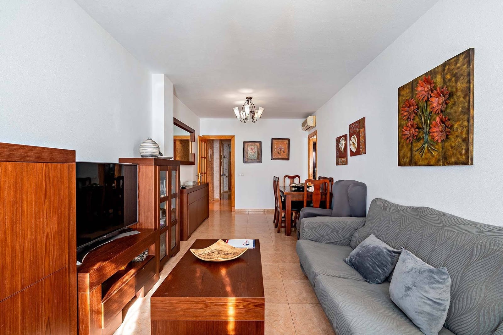 3 bedroom Flat for sale in Roquetas de Mar with garage - € 140,000 (Ref: 9602648)