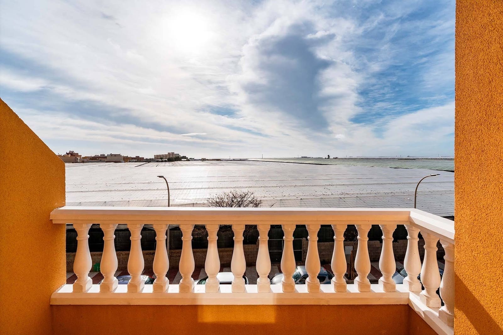 3 bedroom Flat for sale in Roquetas de Mar with garage - € 140,000 (Ref: 9602648)