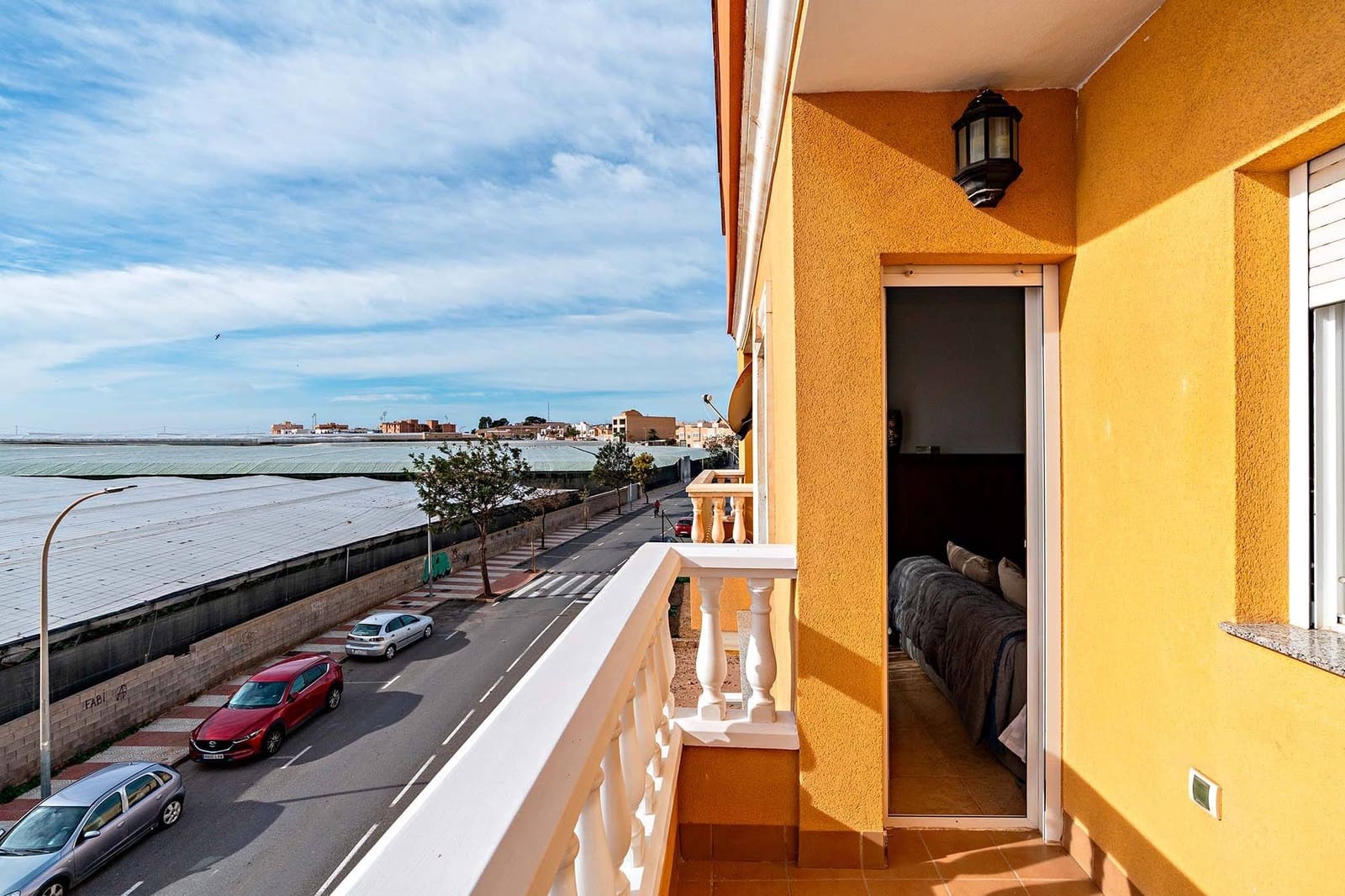 3 bedroom Flat for sale in Roquetas de Mar with garage - € 140,000 (Ref: 9602648)
