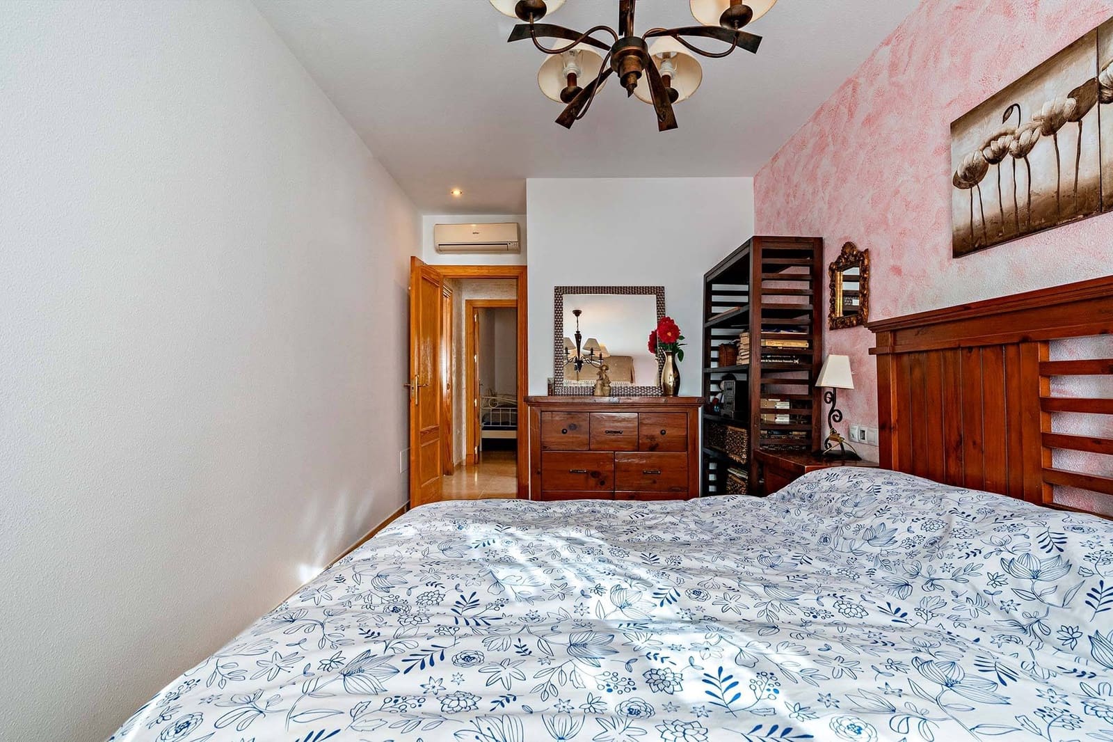 3 bedroom Flat for sale in Roquetas de Mar with garage - € 140,000 (Ref: 9602648)