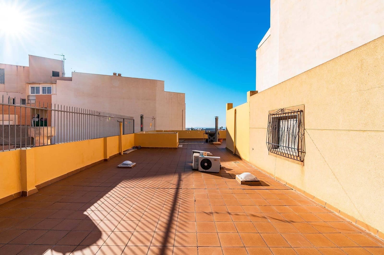 4 soveværelse Erhverv til salg i Aguadulce (Almeria) med garage - € 699.000 (Ref: 9634232)