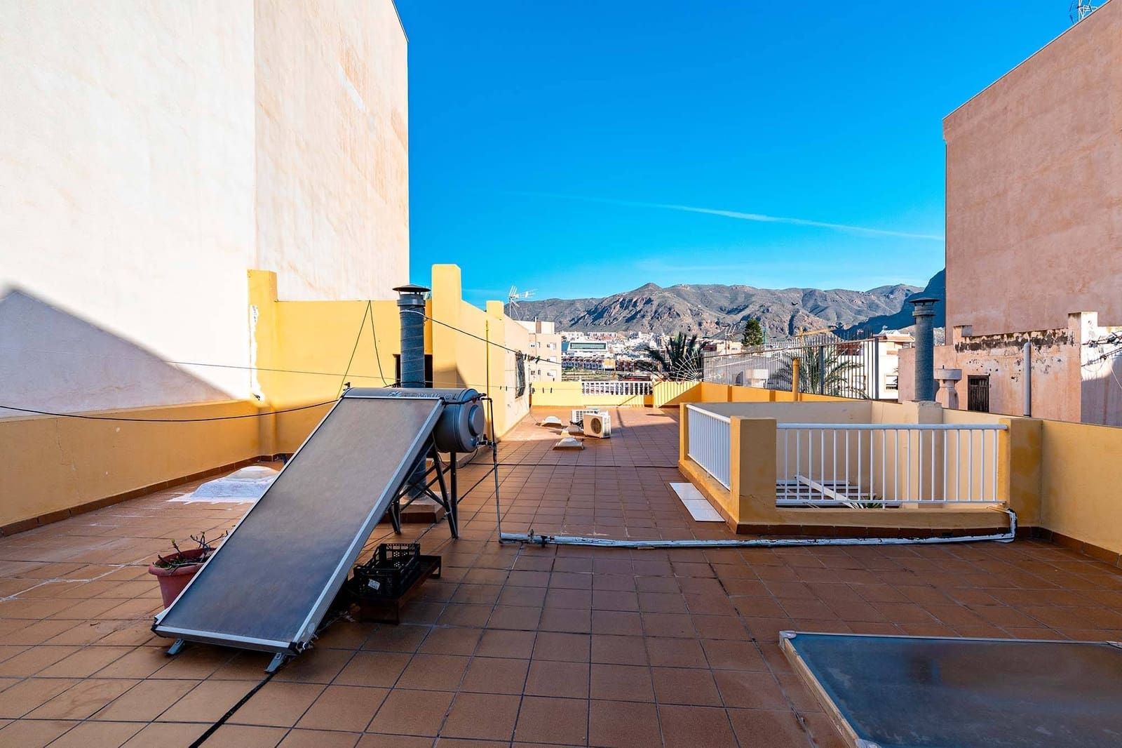 4 soveværelse Erhverv til salg i Aguadulce (Almeria) med garage - € 699.000 (Ref: 9634232)