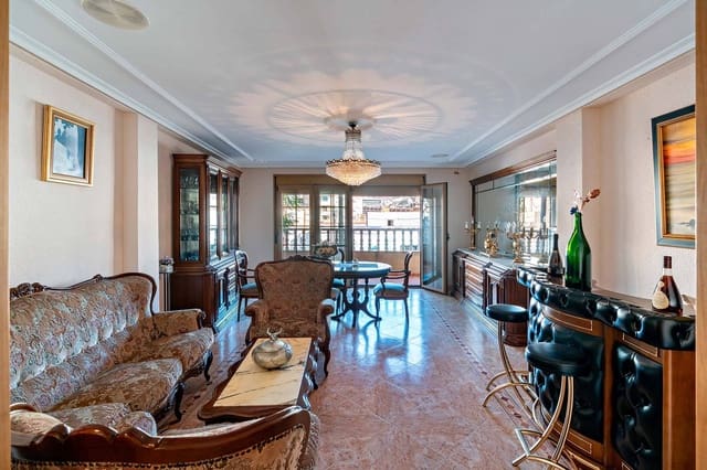 4 slaapkamer Commercieel te koop in Aguadulce (Almeria), Roquetas de Mar met garage - € 699.000 (Ref: 9634232)