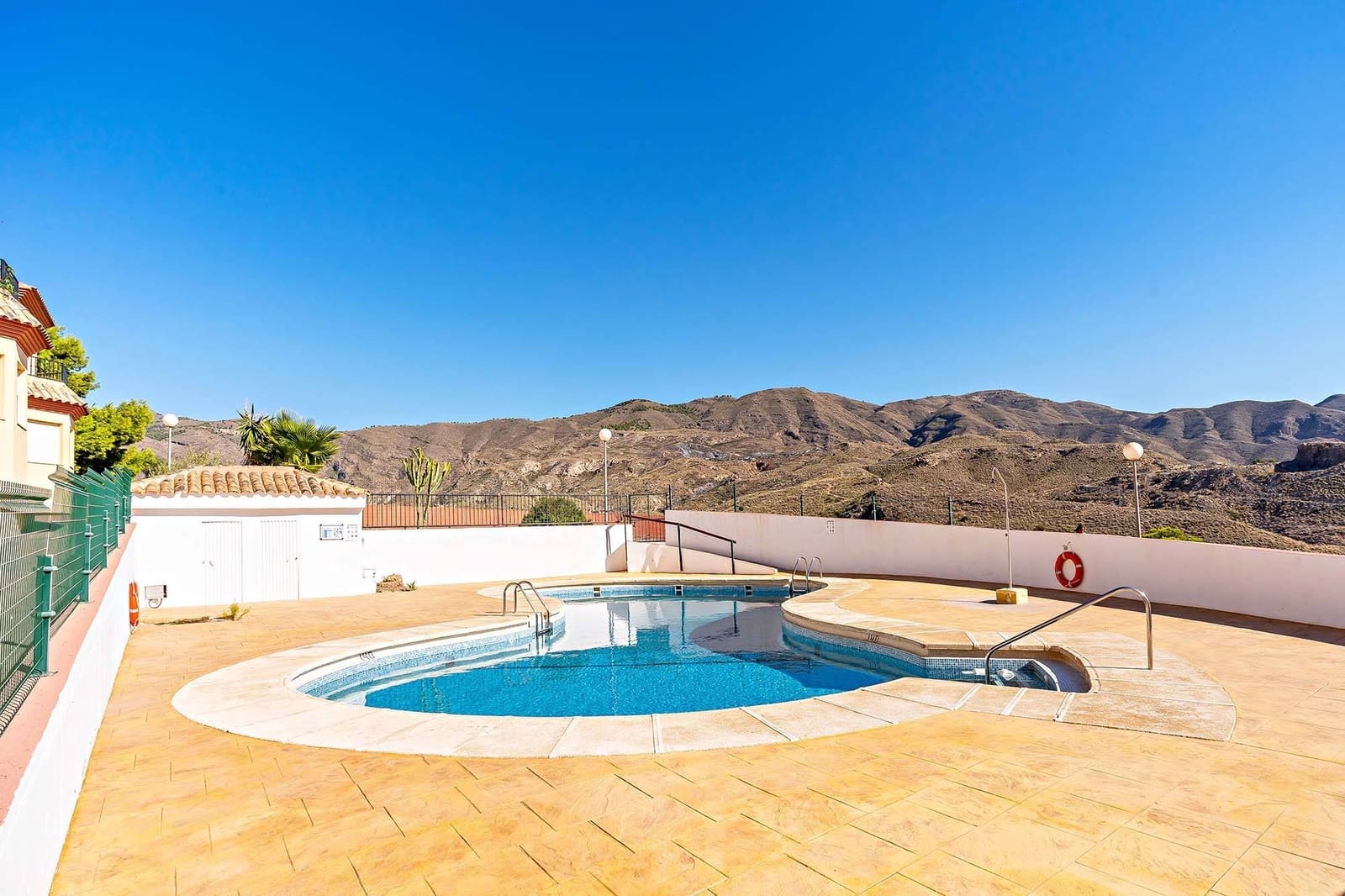 2 makuuhuone Huoneisto vuokrattavana paikassa La Envia Golf mukana uima-altaan 
autotalli - 700 € (Ref: 9651935)