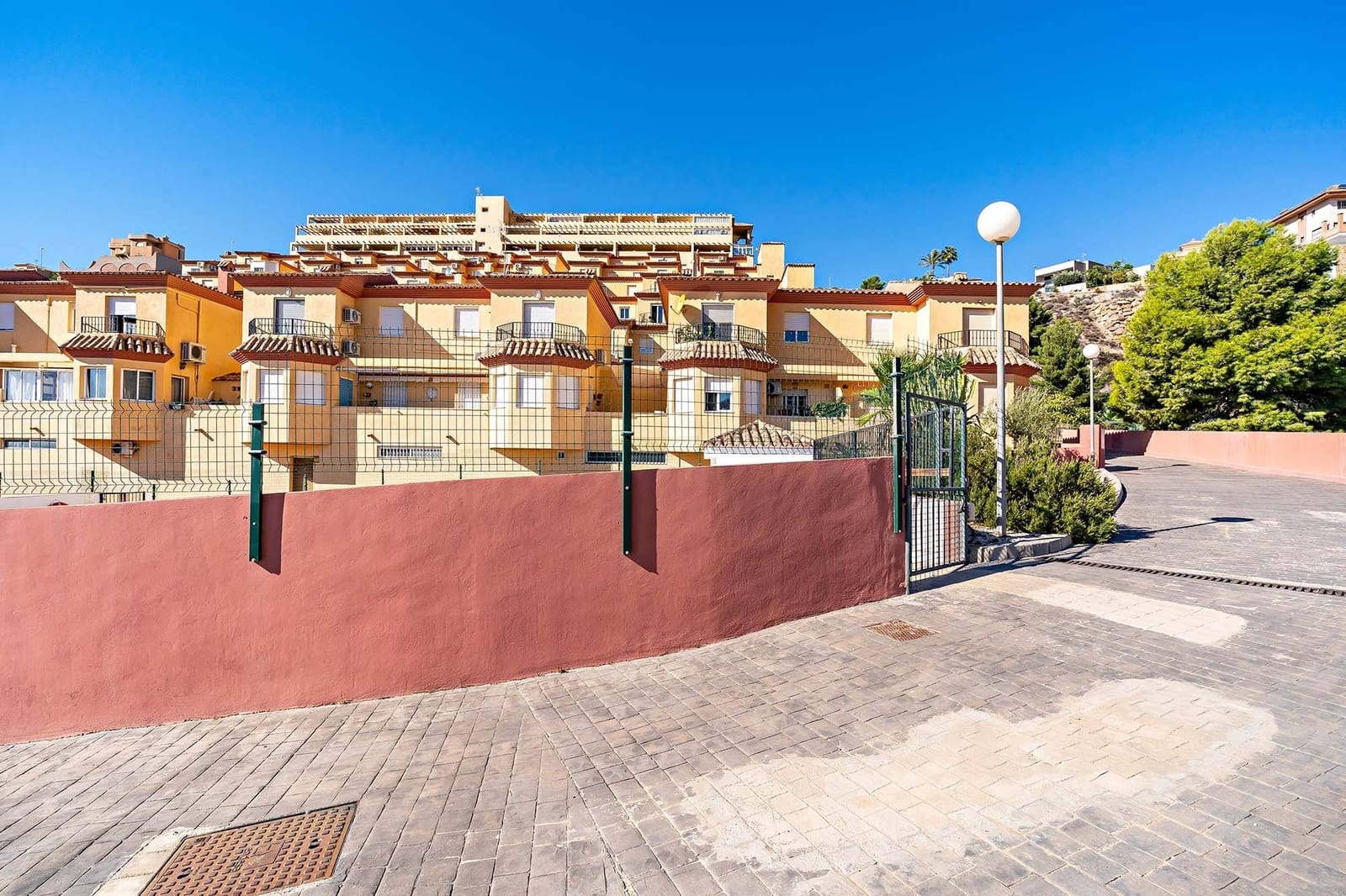 2 makuuhuone Huoneisto vuokrattavana paikassa La Envia Golf mukana uima-altaan 
autotalli - 700 € (Ref: 9651935)