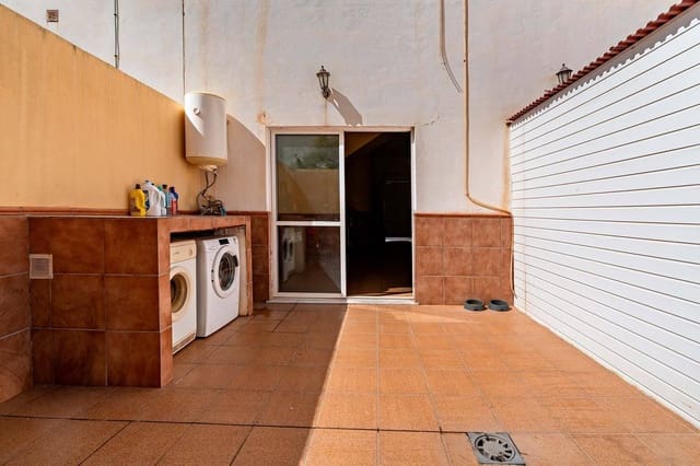 4 soveværelse Rækkehus til salg i El Parador de las Hortichuelas, Roquetas de Mar med garage - € 270.000 (Ref: 9695313)