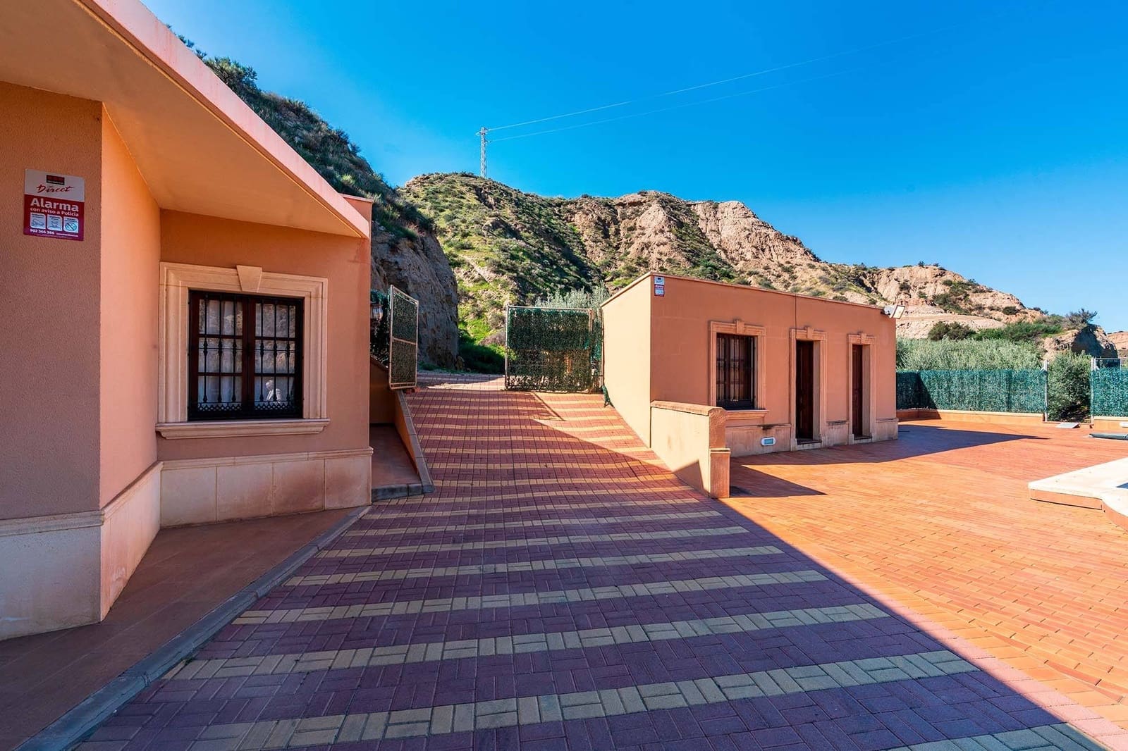 3 bedroom Finca/Country House for sale in Gador with pool - € 395,000 (Ref: 9698815)