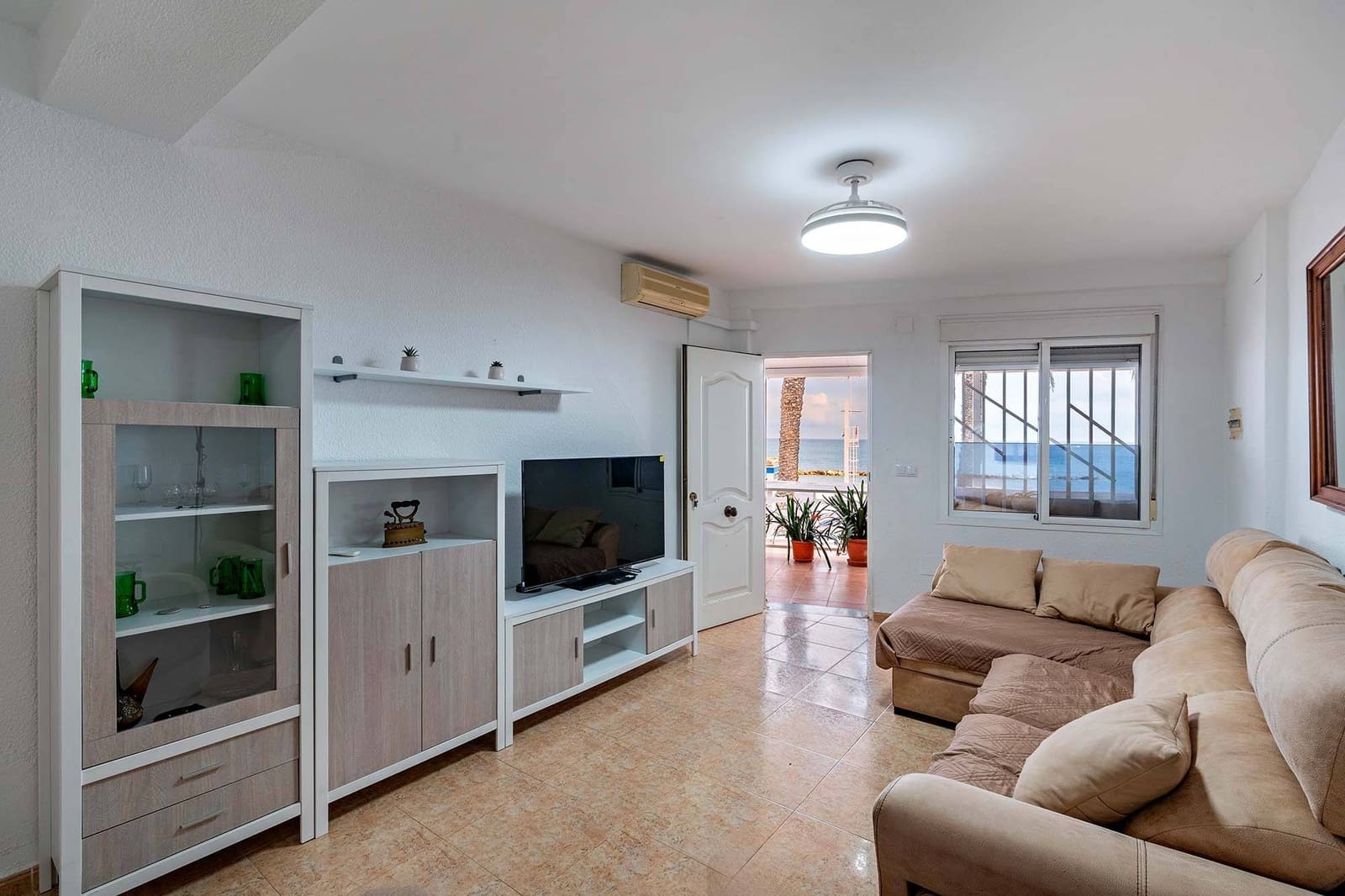 2 bedroom Flat for rent in Aguadulce (Almeria) - € 650 (Ref: 9701606)