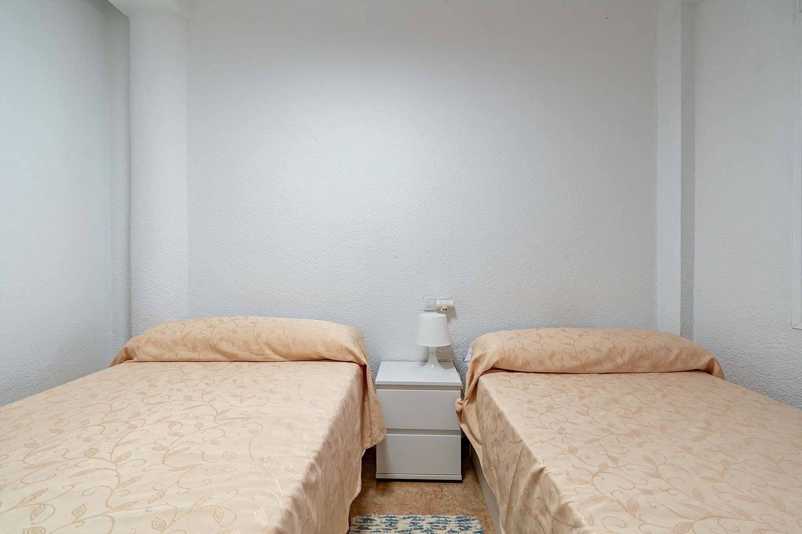 2 bedroom Flat for rent in Aguadulce (Almeria) - € 650 (Ref: 9701606)