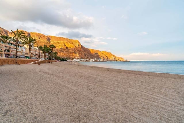 2 slaapkamer Flat te huur in Aguadulce (Almeria), Roquetas de Mar - € 650 (Ref: 9701606)