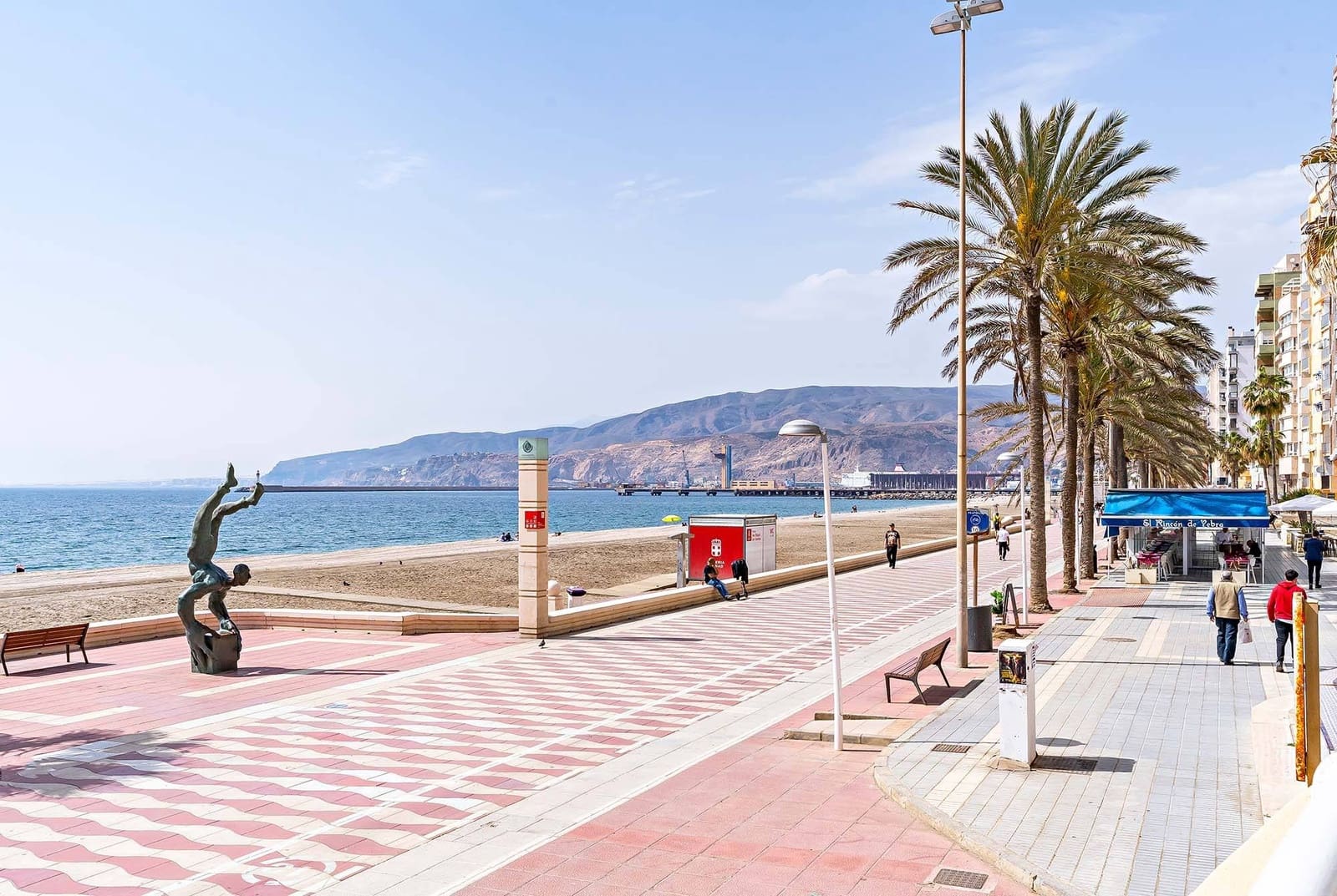 1 slaapkamer Flat te koop in Almeria stad - € 210.000 (Ref: 9707523)