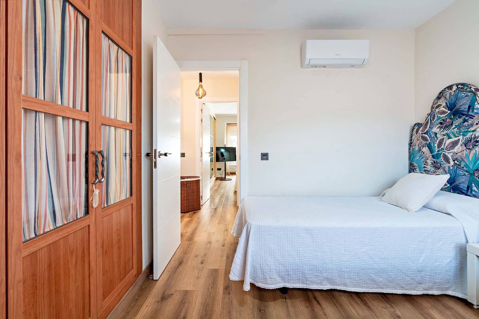 2 bedroom Flat for sale in Roquetas de Mar with pool - € 250,000 (Ref: 9726624)