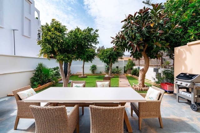 2 soverom Leilighet til salgs i Roquetas de Mar med svømmebasseng - € 250 000 (Ref: 9726624)