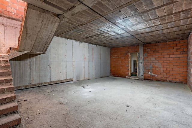 Kommersiell til salgs i El Parador de las Hortichuelas, Roquetas de Mar - € 79 000 (Ref: 9735574)