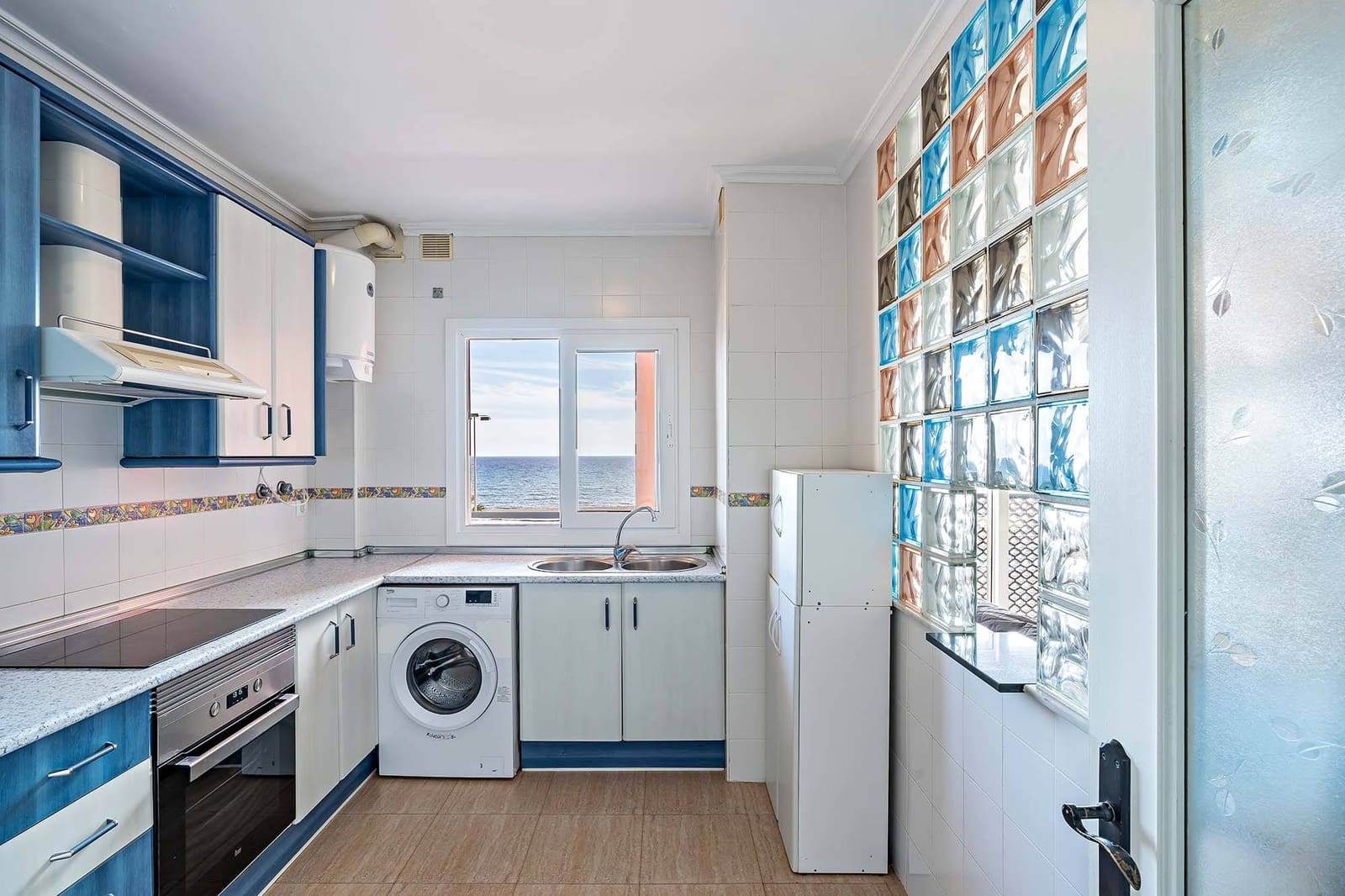 2 makuuhuone Asunto myytävänä paikassa Roquetas de Mar mukana uima-altaan - 229 000 € (Ref: 9761964)