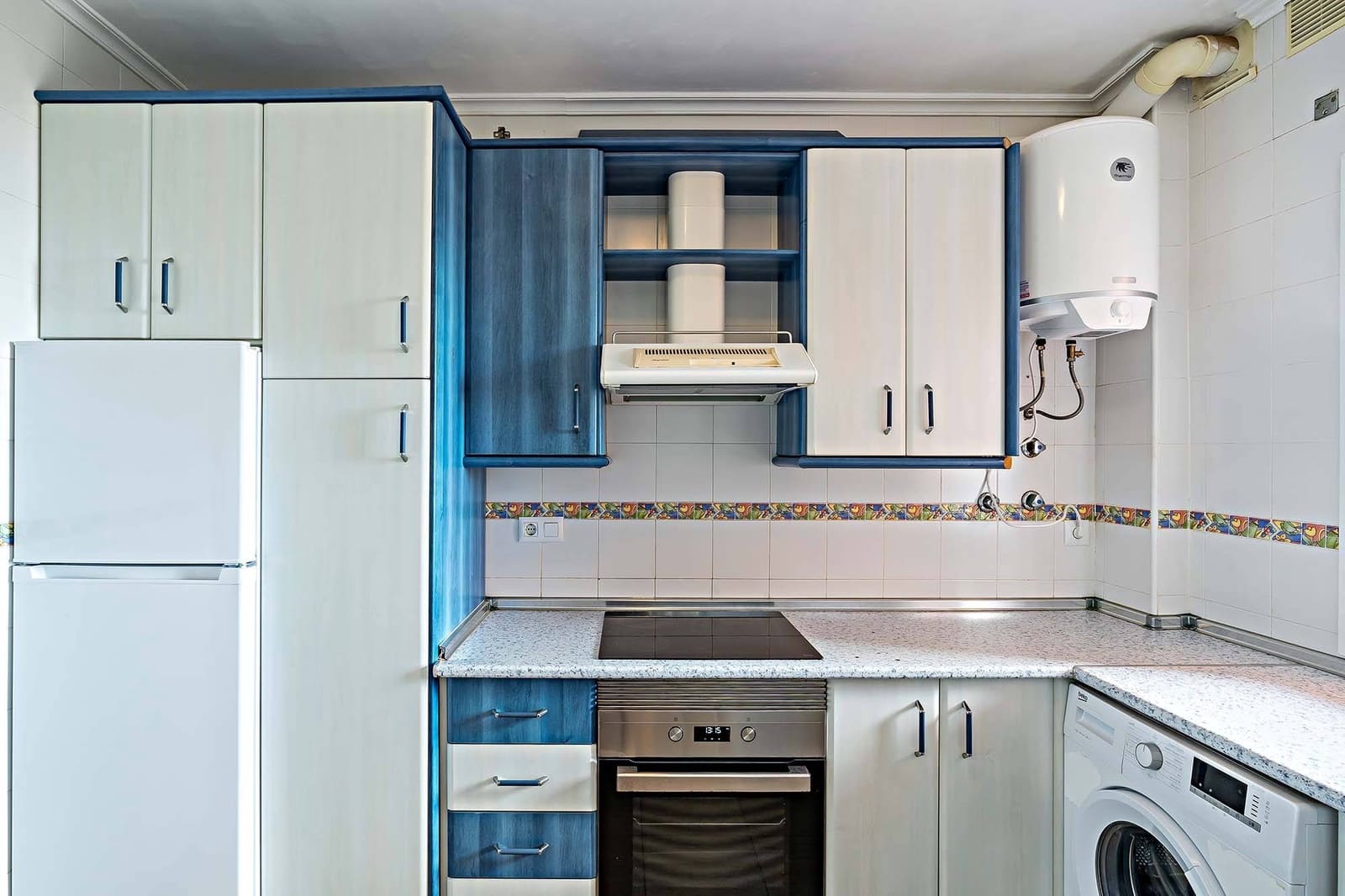 2 makuuhuone Asunto myytävänä paikassa Roquetas de Mar mukana uima-altaan - 229 000 € (Ref: 9761964)