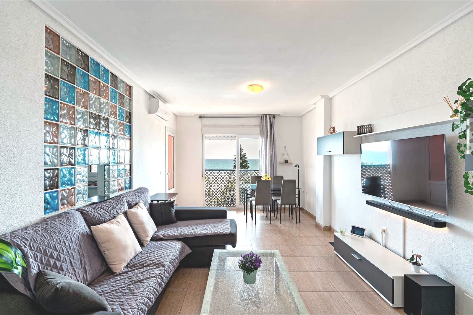 2 makuuhuone Asunto myytävänä paikassa Roquetas de Mar mukana uima-altaan - 229 000 € (Ref: 9761964)