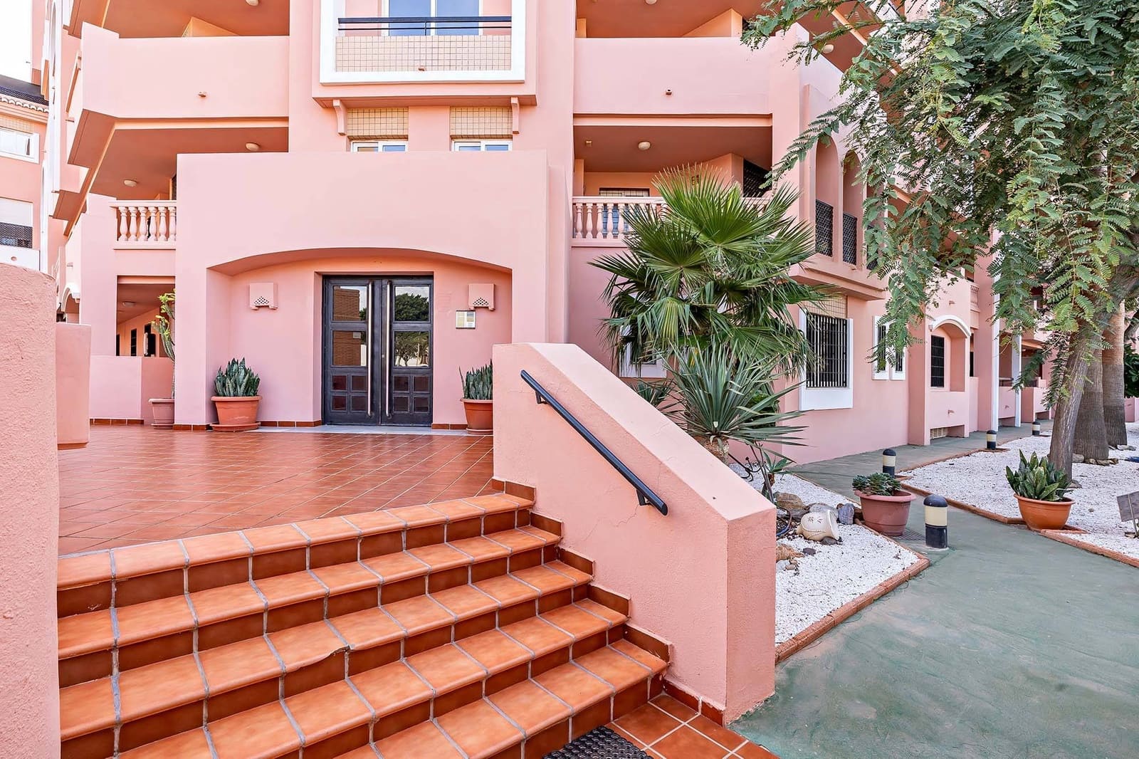 2 makuuhuone Asunto myytävänä paikassa Roquetas de Mar mukana uima-altaan - 229 000 € (Ref: 9761964)