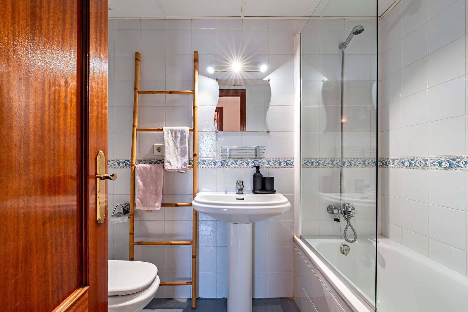 3 sypialnia Mieszkanie na sprzedaż w Roquetas de Mar z basenem garażem - 255 000 € (Ref: 9770619)