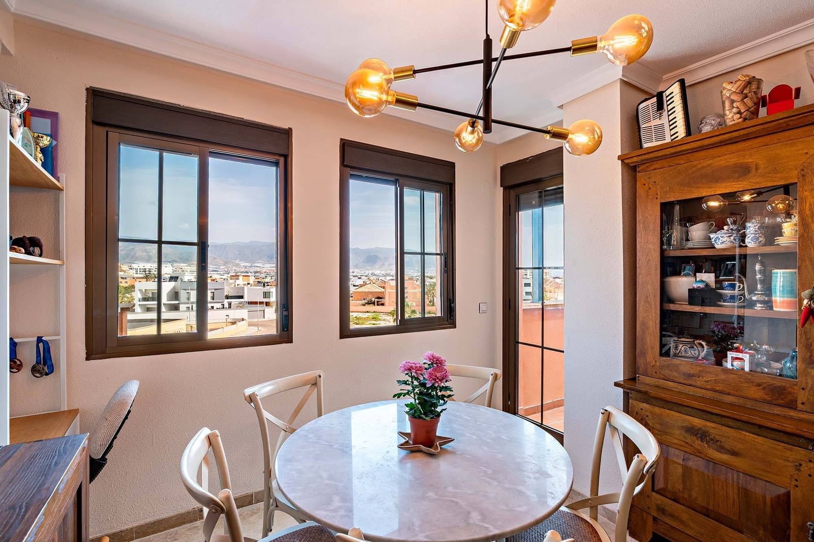 3 sypialnia Mieszkanie na sprzedaż w Roquetas de Mar z basenem garażem - 255 000 € (Ref: 9770619)