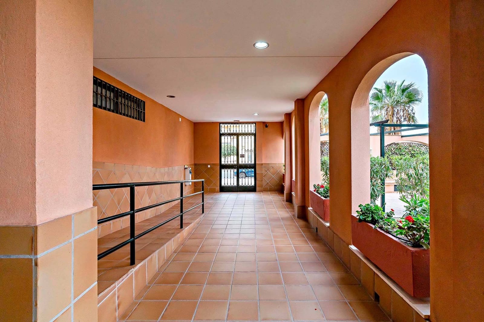 3 sypialnia Mieszkanie na sprzedaż w Roquetas de Mar z basenem garażem - 255 000 € (Ref: 9770619)