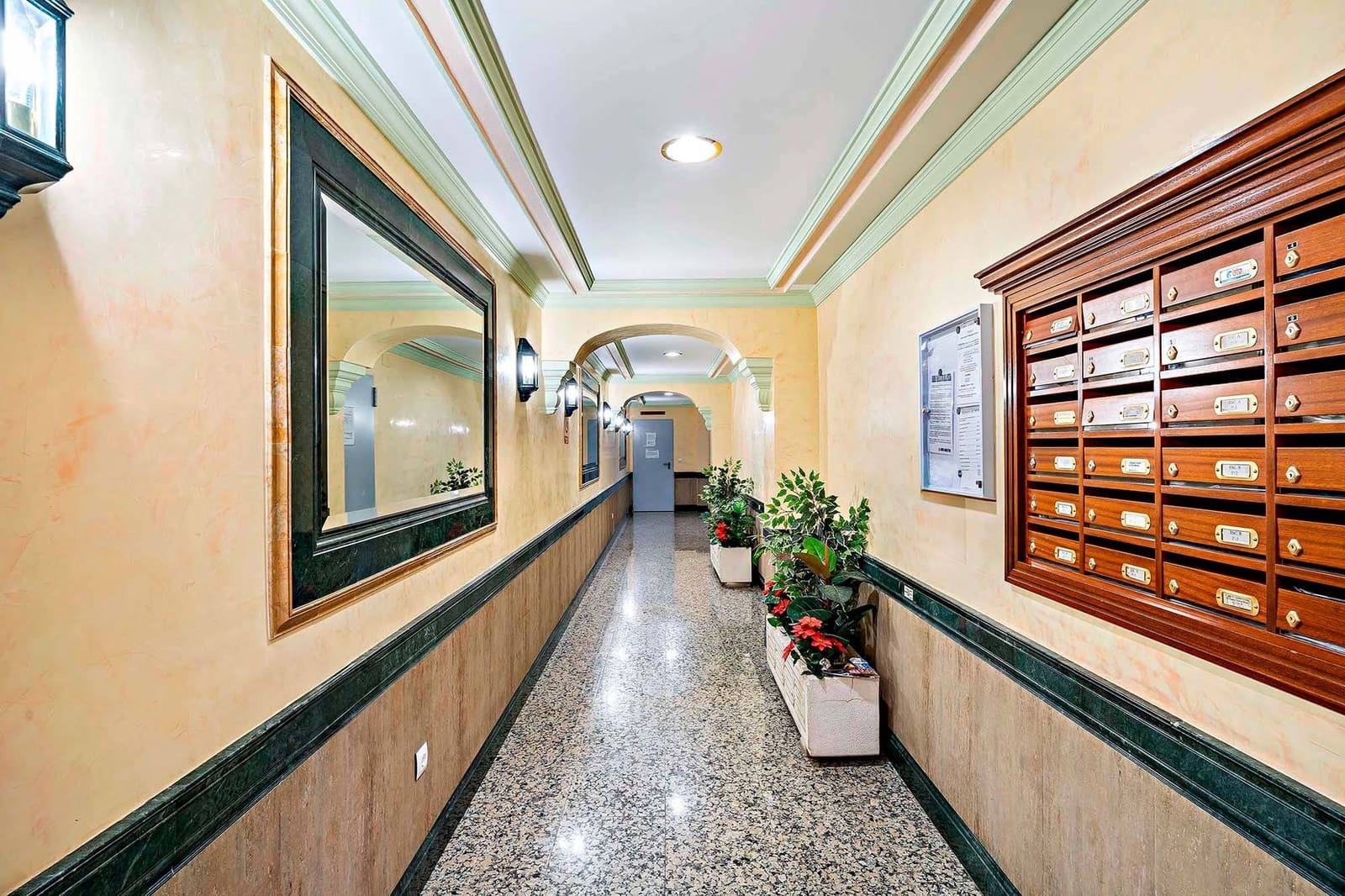 3 sypialnia Mieszkanie na sprzedaż w Roquetas de Mar z basenem garażem - 255 000 € (Ref: 9770619)