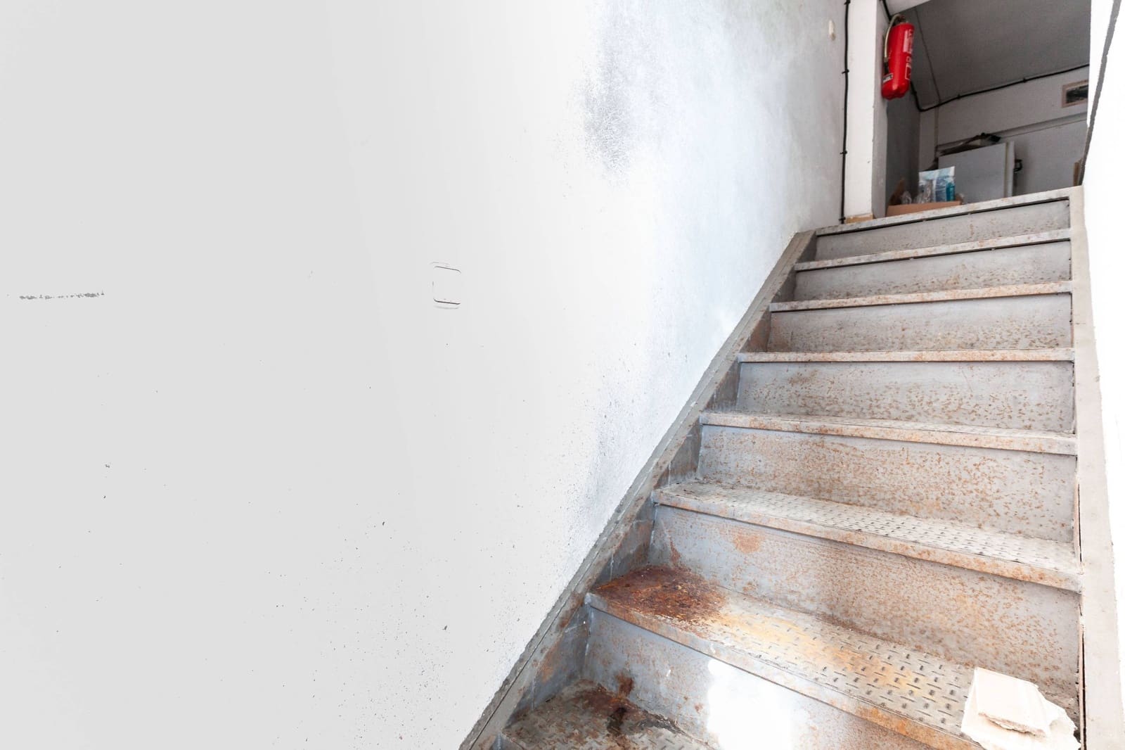 Erhverv til salg i Almeria by - € 350.000 (Ref: 9791032)