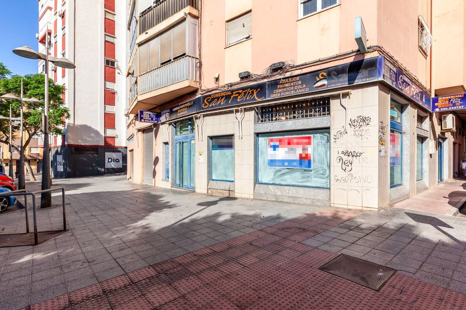 Erhverv til salg i Almeria by - € 350.000 (Ref: 9791032)