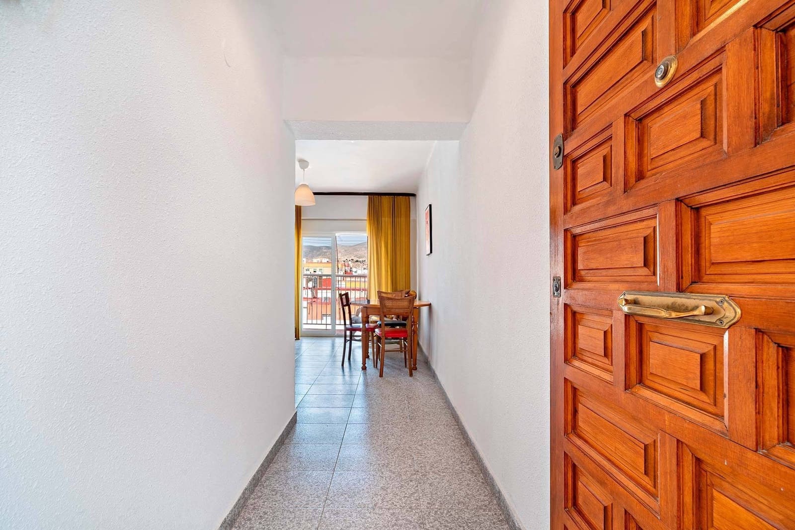 3 slaapkamer Flat te koop in Almeria stad - € 145.000 (Ref: 9791034)