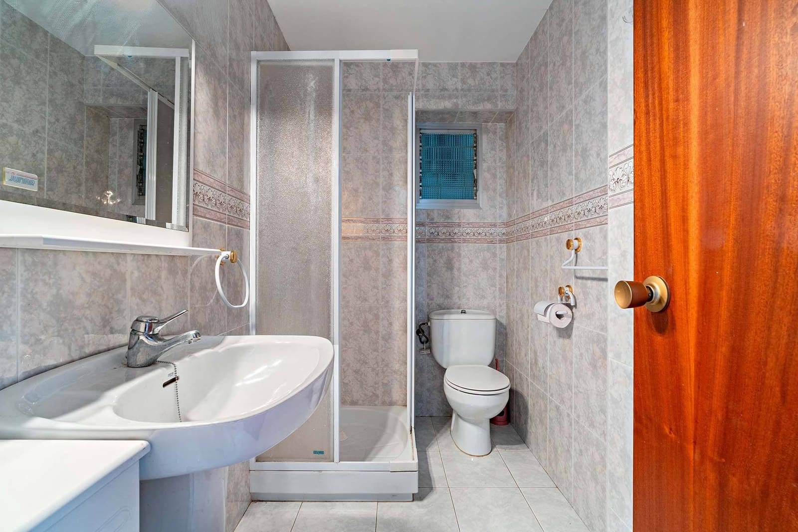 3 slaapkamer Flat te koop in Almeria stad - € 145.000 (Ref: 9791034)