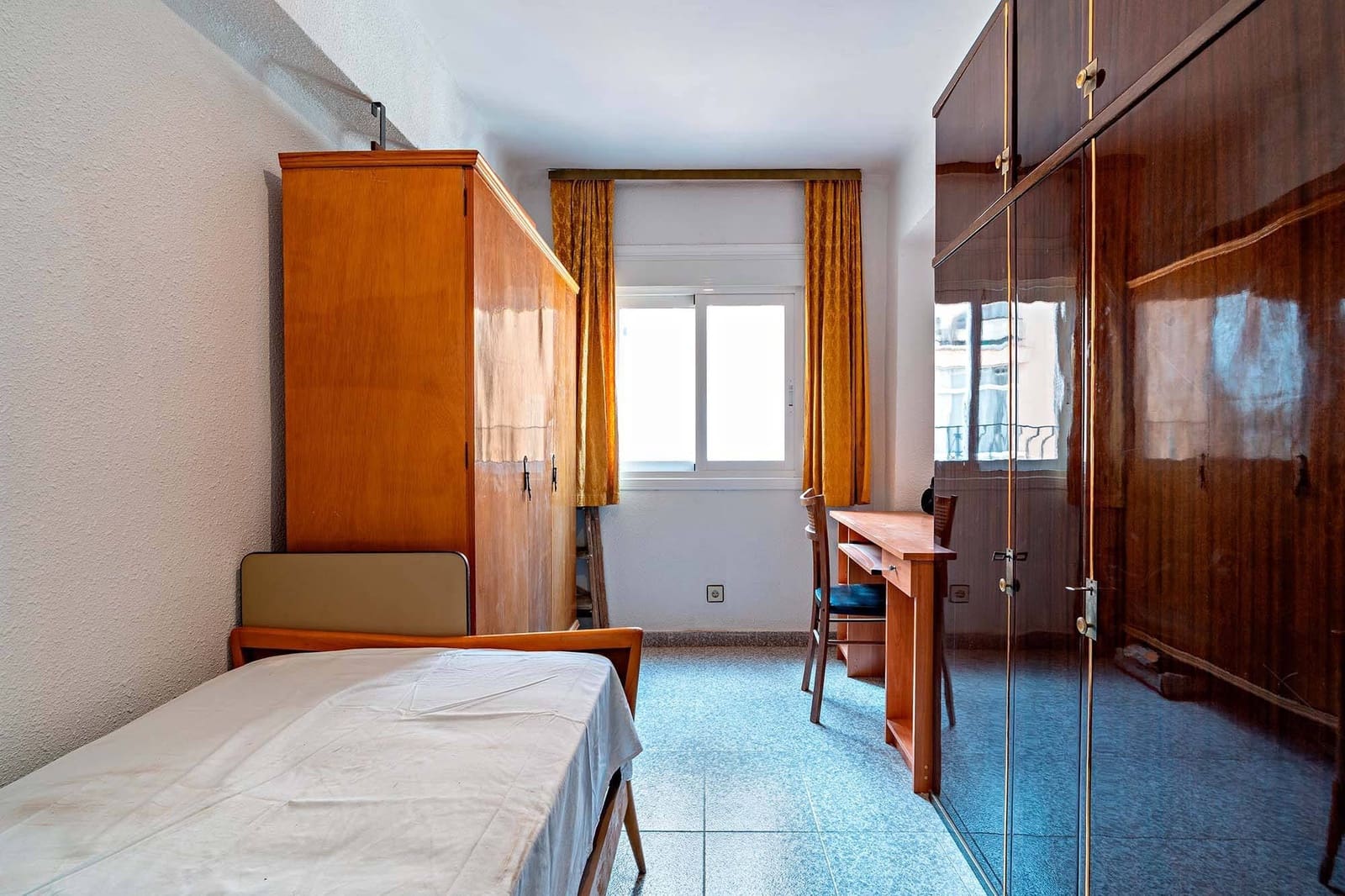 3 slaapkamer Flat te koop in Almeria stad - € 145.000 (Ref: 9791034)