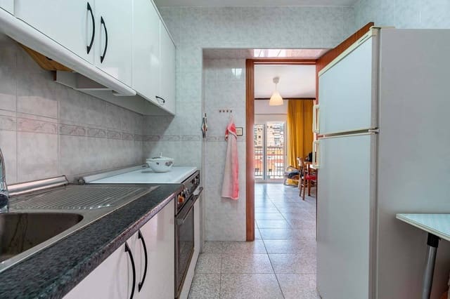 3 bedroom Flat for sale in Almería city - € 135,000 (Ref: 9791034)