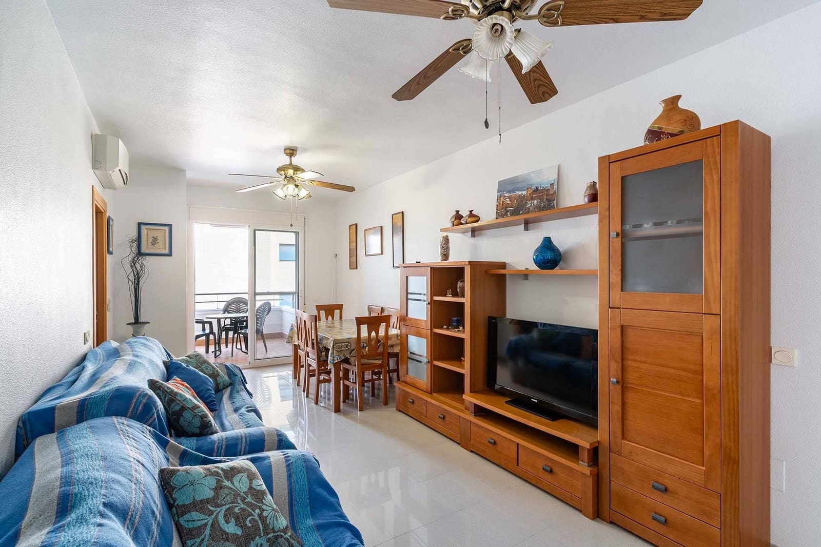 Appartement de 2 chambres à louer à Aguadulce (Almeria) avec piscine garage - 750 € (Ref: 9840920)
