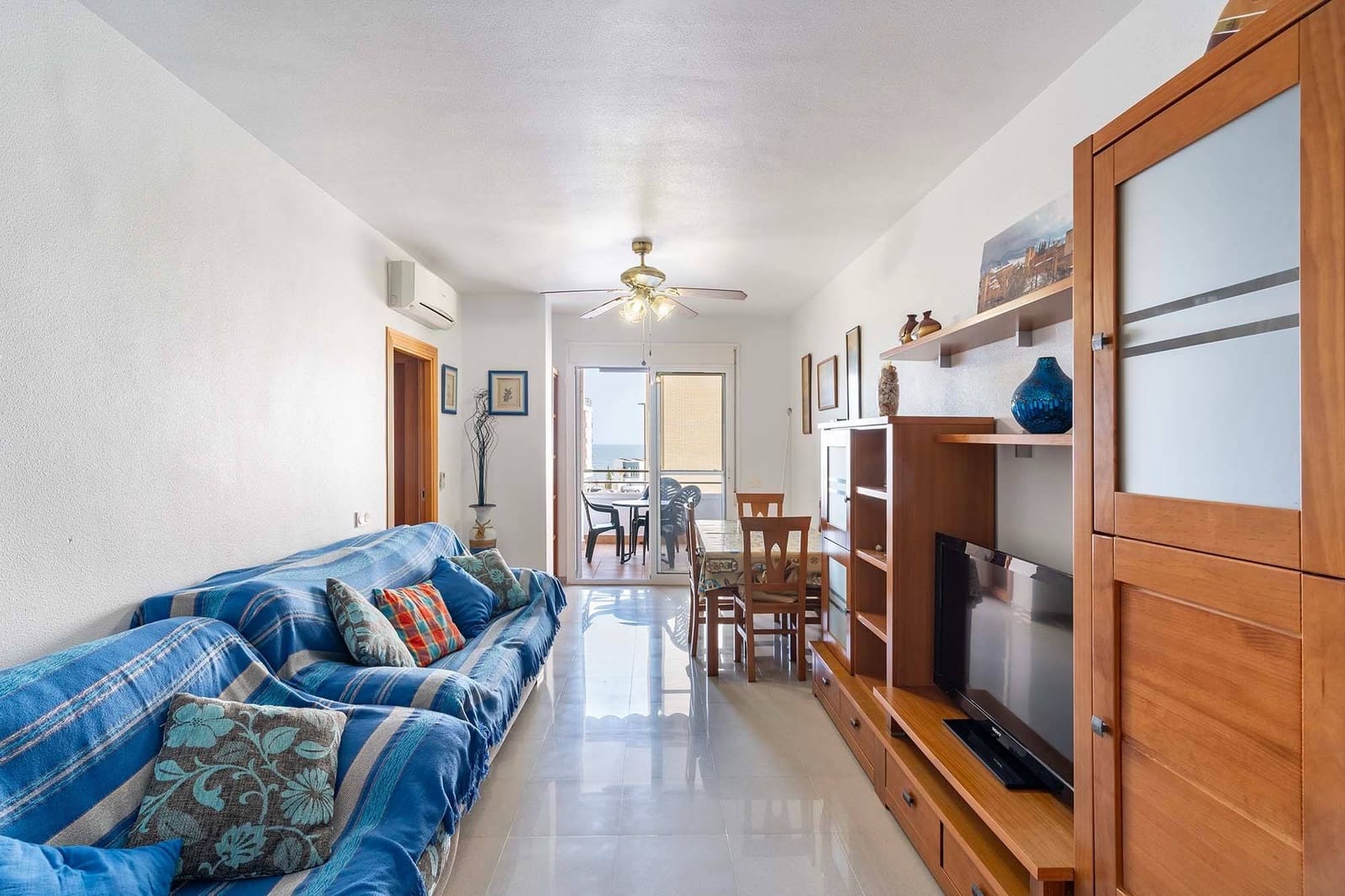 Appartement de 2 chambres à louer à Aguadulce (Almeria) avec piscine garage - 750 € (Ref: 9840920)