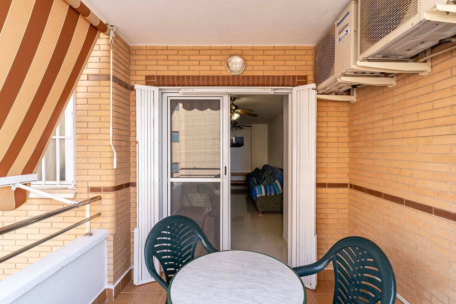 Appartement de 2 chambres à louer à Aguadulce (Almeria) avec piscine garage - 750 € (Ref: 9840920)