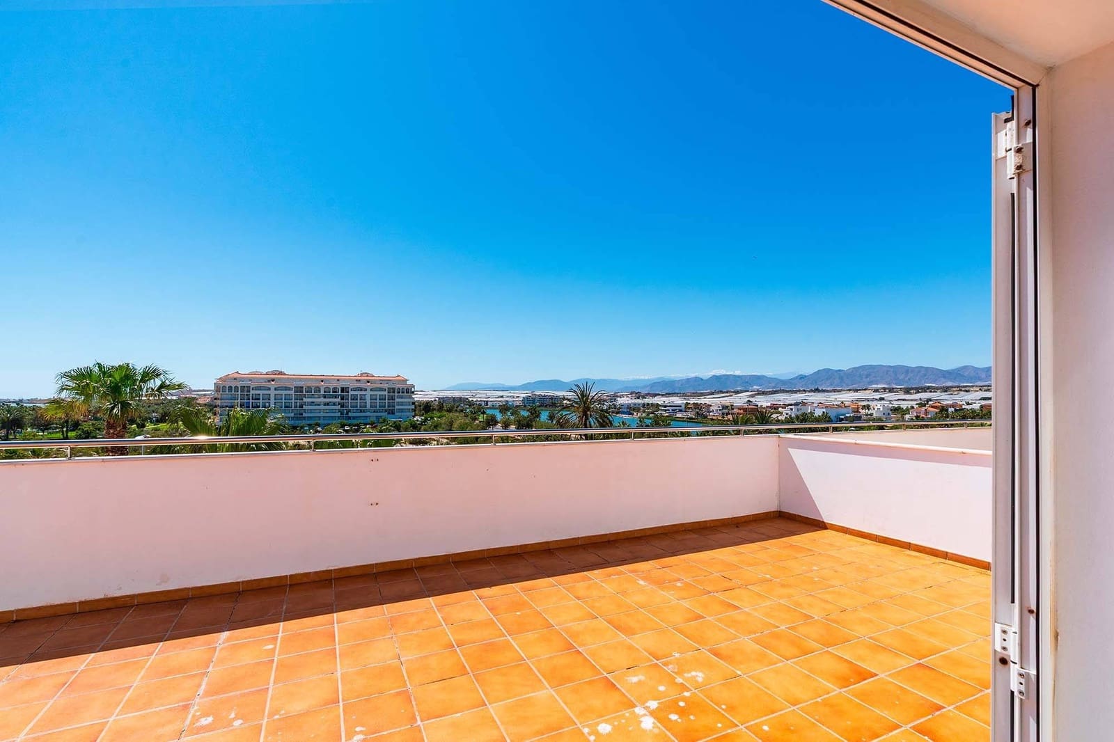 3 soveværelse Penthouse til salg i Almerimar med swimmingpool - € 335.000 (Ref: 9861856)