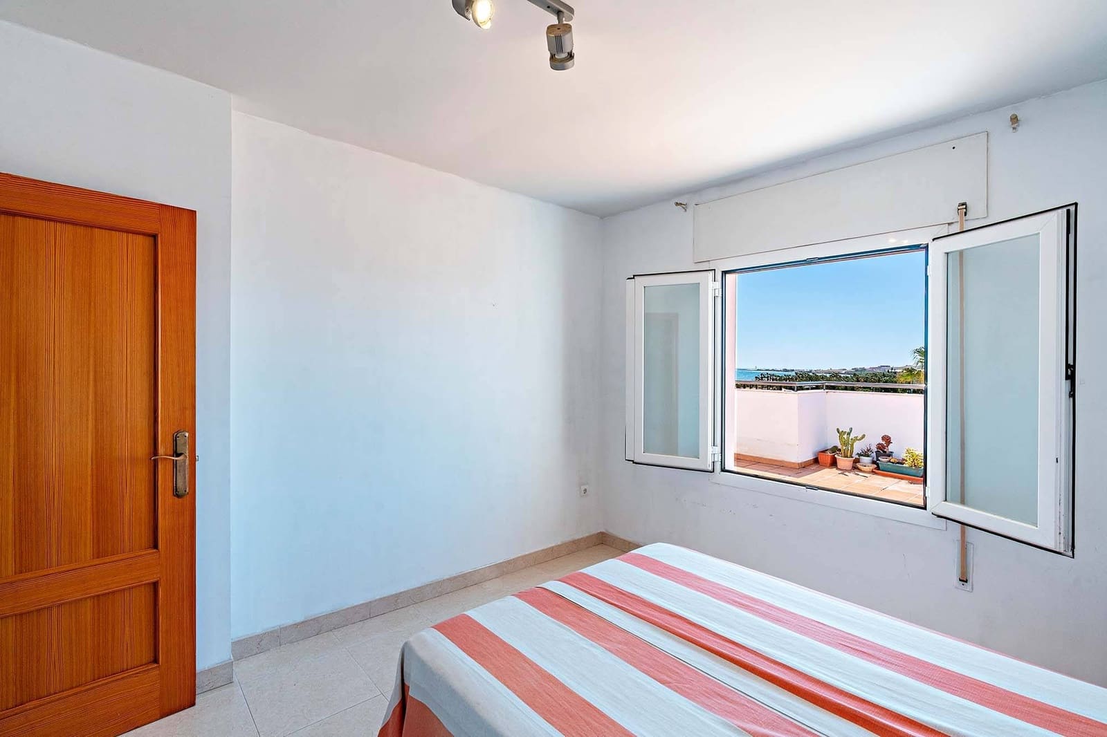 3 soveværelse Penthouse til salg i Almerimar med swimmingpool - € 335.000 (Ref: 9861856)