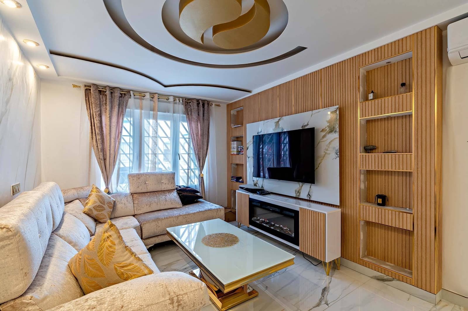 4 bedroom Apartment for sale in El Parador de las Hortichuelas with garage - € 320,000 (Ref: 9865169)