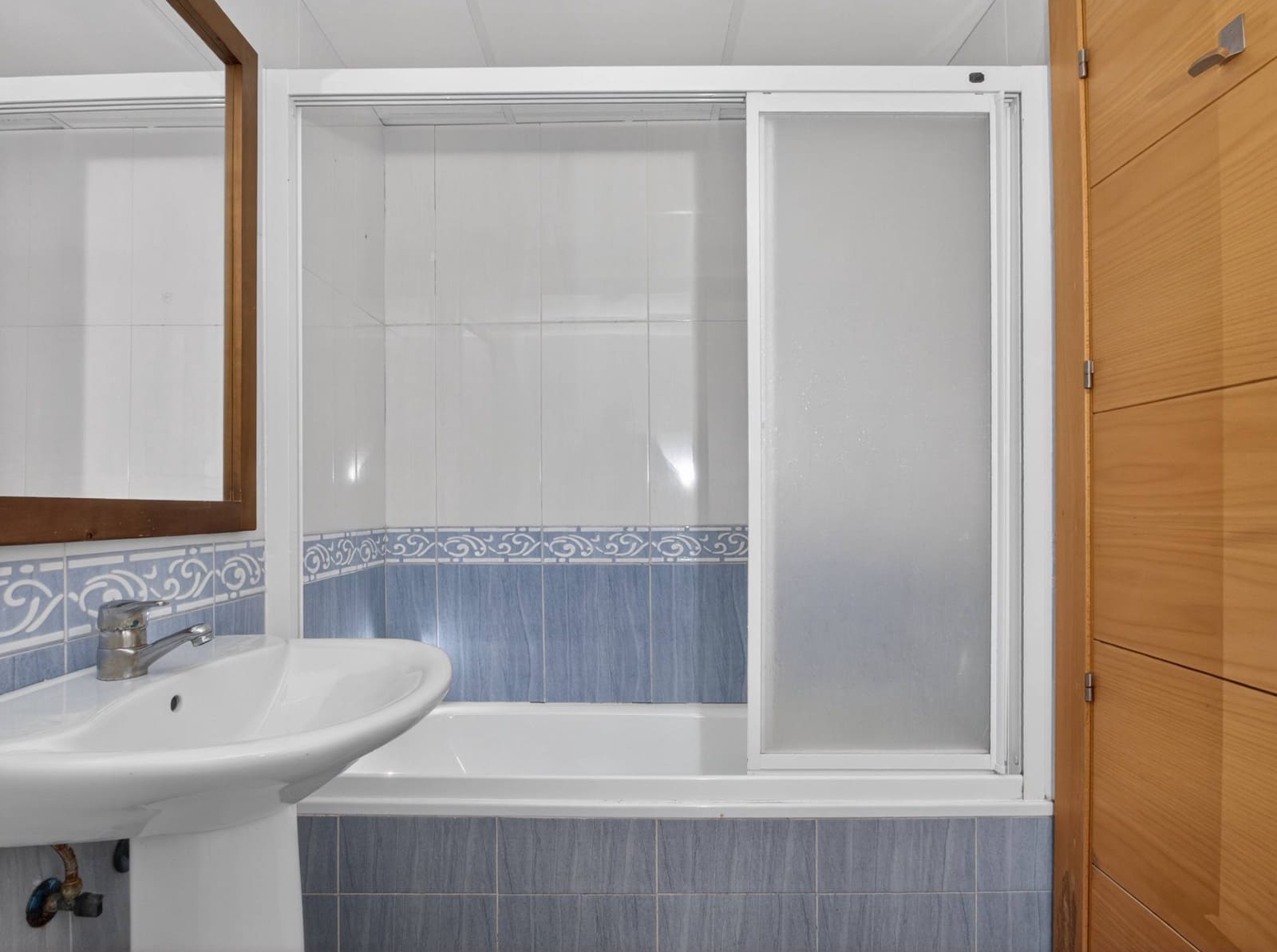 2 slaapkamer Flat te koop in Roquetas de Mar met garage - € 93.000 (Ref: 9866989)