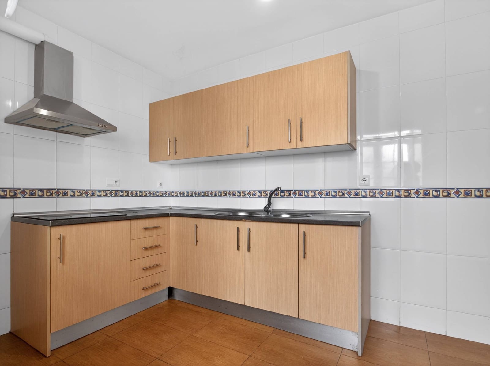 2 slaapkamer Flat te koop in Roquetas de Mar met garage - € 93.000 (Ref: 9866989)
