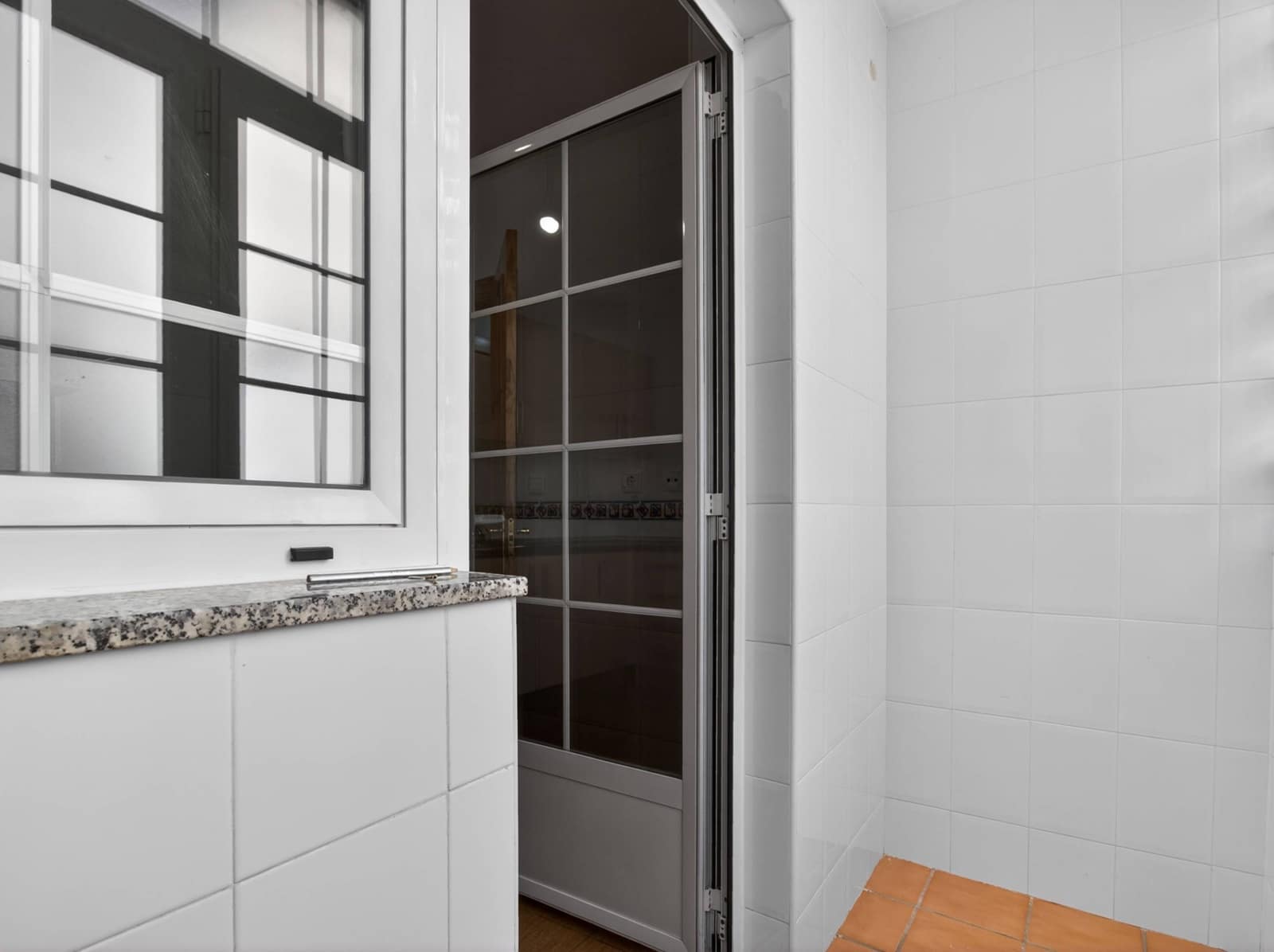 2 slaapkamer Flat te koop in Roquetas de Mar met garage - € 93.000 (Ref: 9866989)
