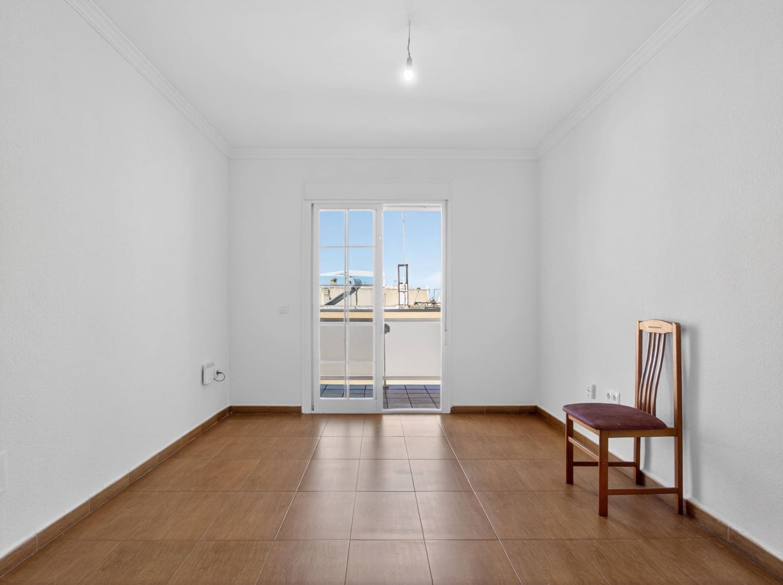 2 slaapkamer Flat te koop in Roquetas de Mar met garage - € 93.000 (Ref: 9866989)
