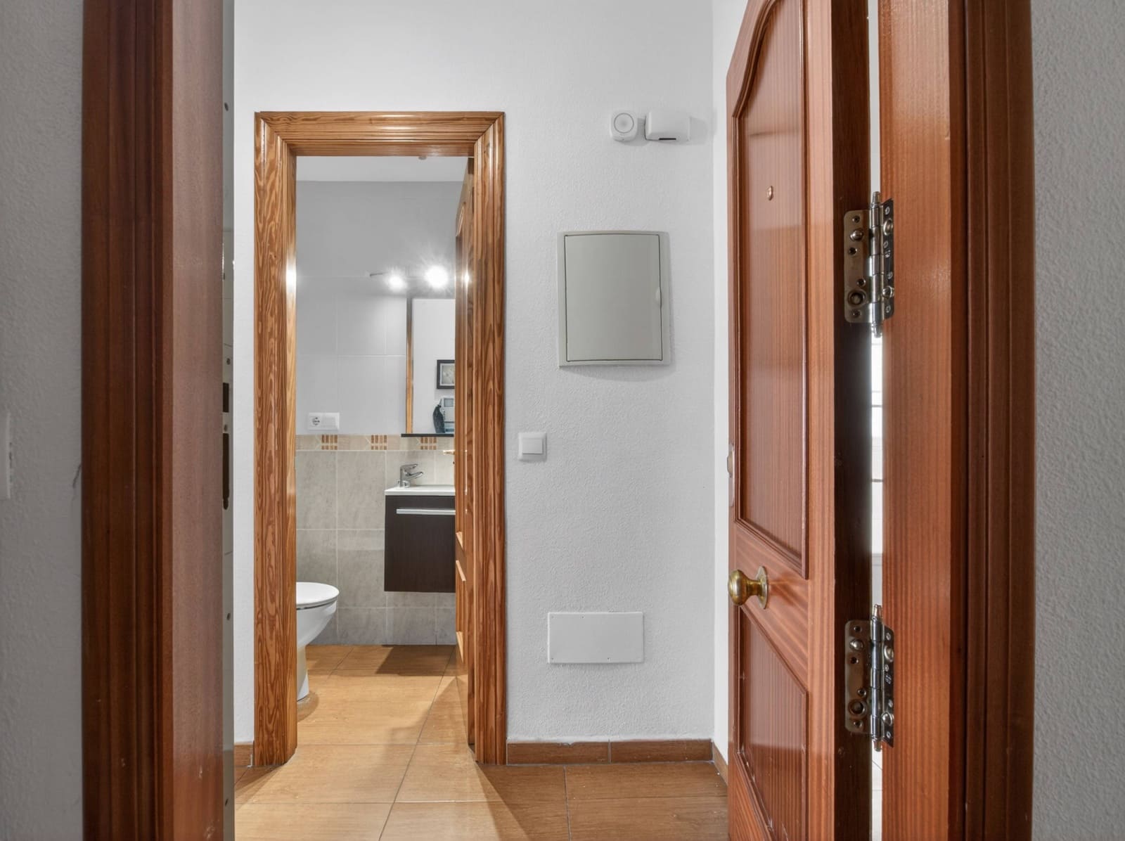 2 slaapkamer Flat te koop in Roquetas de Mar met garage - € 93.000 (Ref: 9866989)