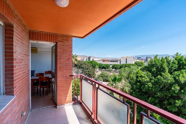 3 quarto Apartamento para venda em Almeria cidade com garagem - 205 000 € (Ref: 9876401)