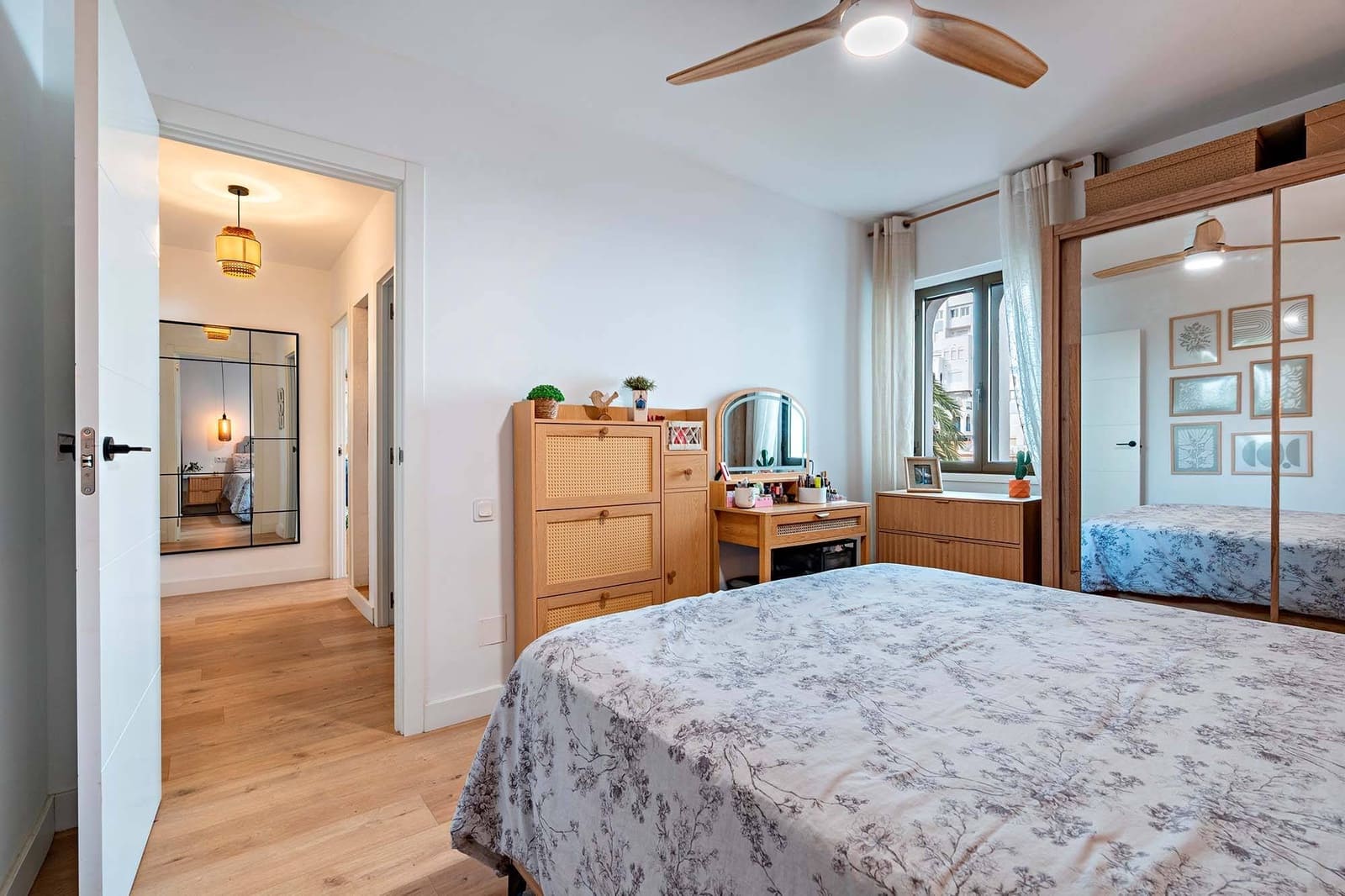 2 makuuhuone Asunto myytävänä paikassa Roquetas de Mar mukana uima-altaan - 220 000 € (Ref: 9878805)