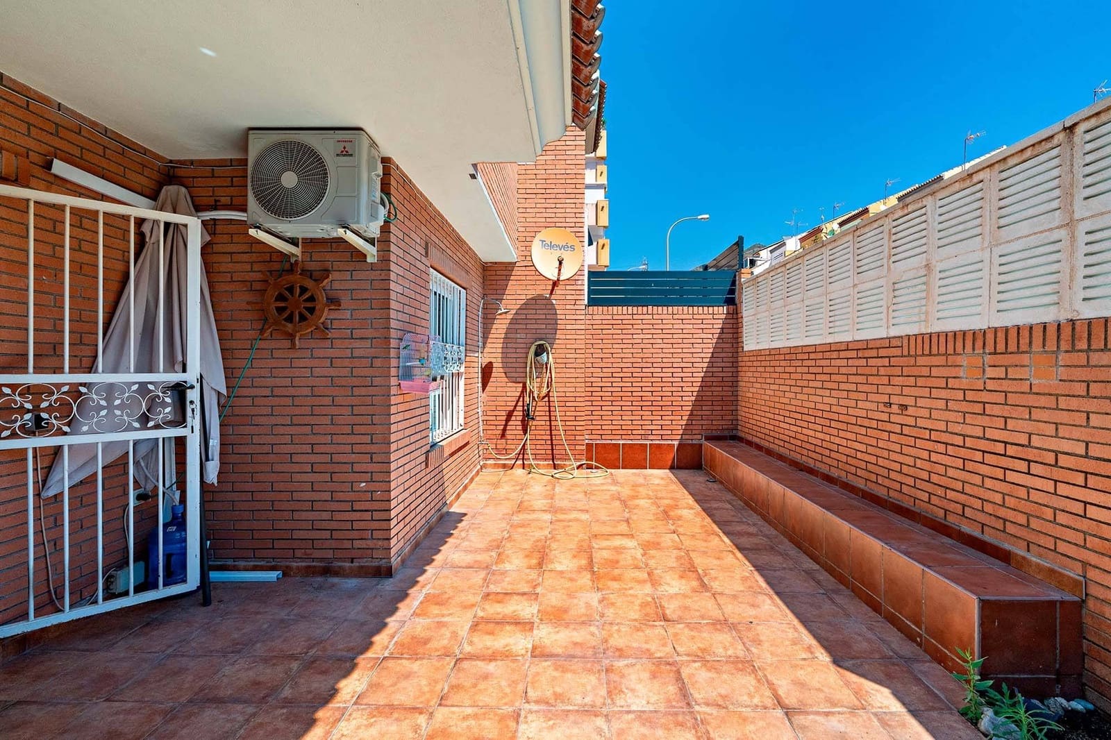 3 bedroom Terraced Villa for sale in Aguadulce (Almeria) with garage - € 365,000 (Ref: 9884787)