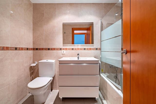 2 sypialnia Mieszkanie do wynajęcia w Aguadulce (Almeria), Roquetas de Mar z basenem - 700 € (Ref: 9884788)