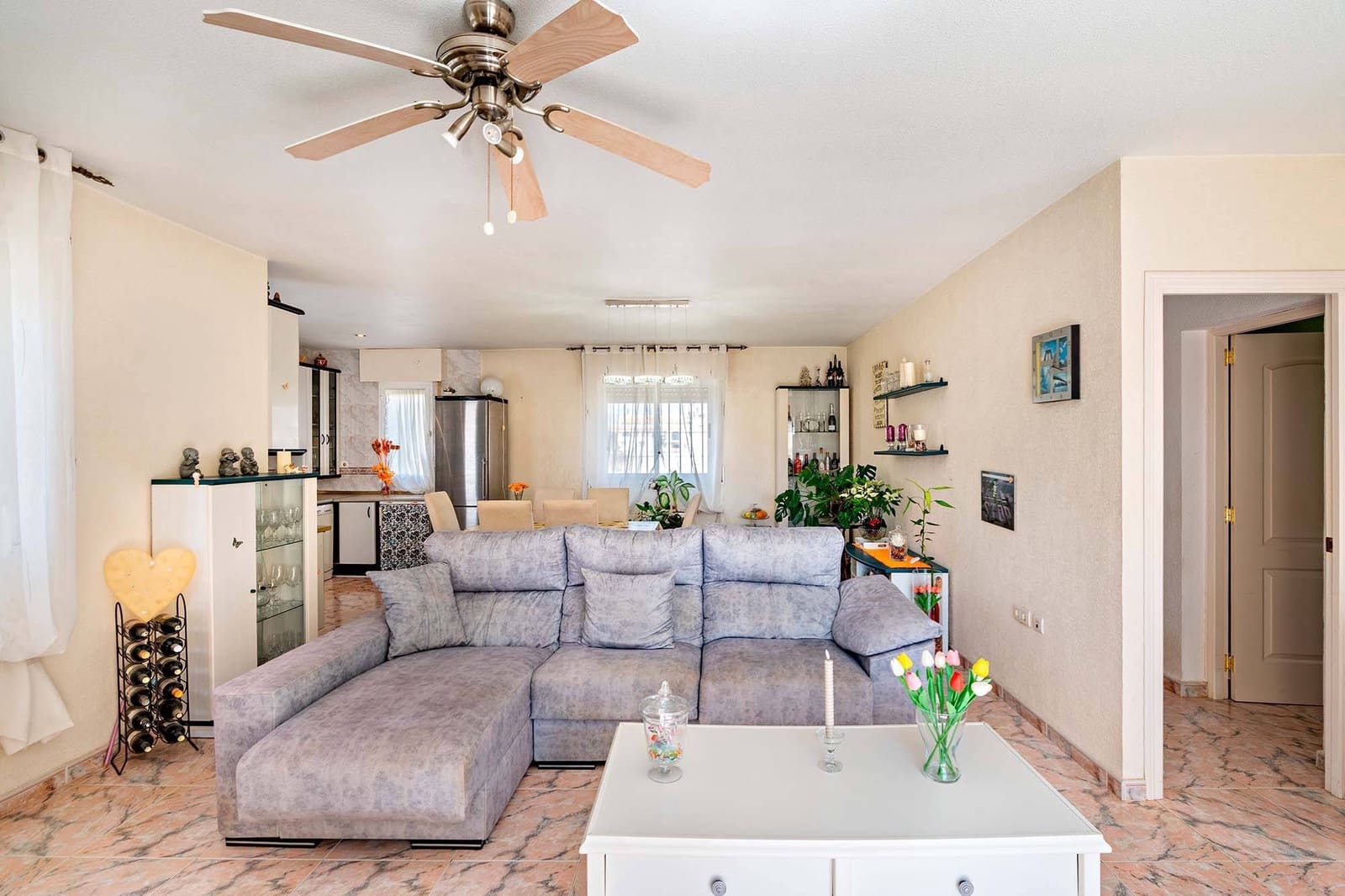 6 bedroom Villa for sale in Roquetas de Mar with pool garage - € 690,000 (Ref: 9911032)