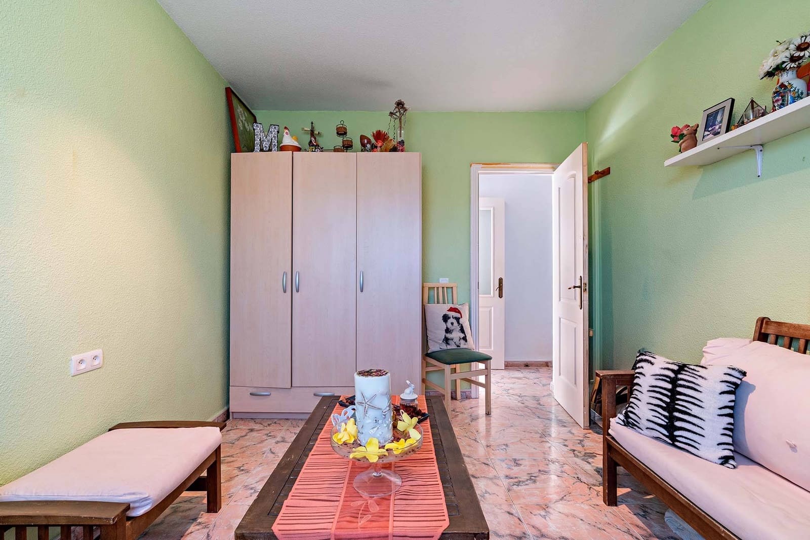 6 bedroom Villa for sale in Roquetas de Mar with pool garage - € 690,000 (Ref: 9911032)