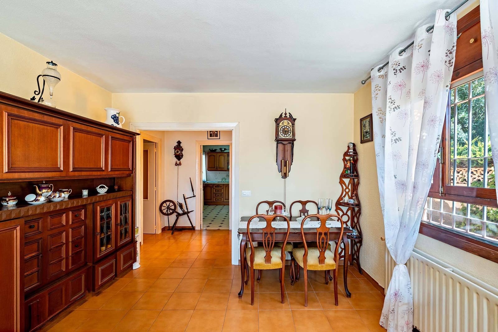 6 bedroom Villa for sale in Roquetas de Mar with pool garage - € 690,000 (Ref: 9911032)